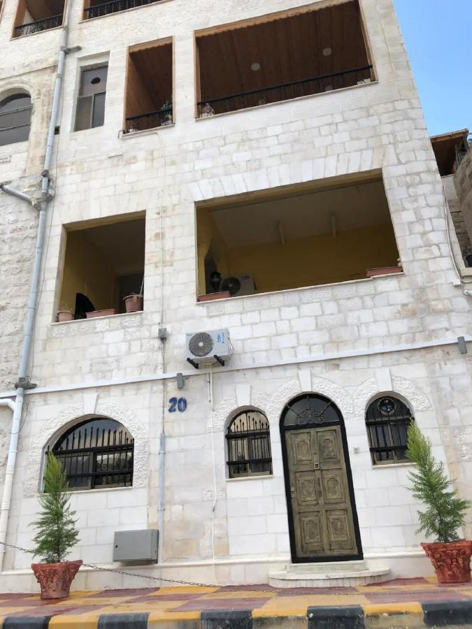 Khirfan Crown Houses -Downtown Amman Esterno foto
