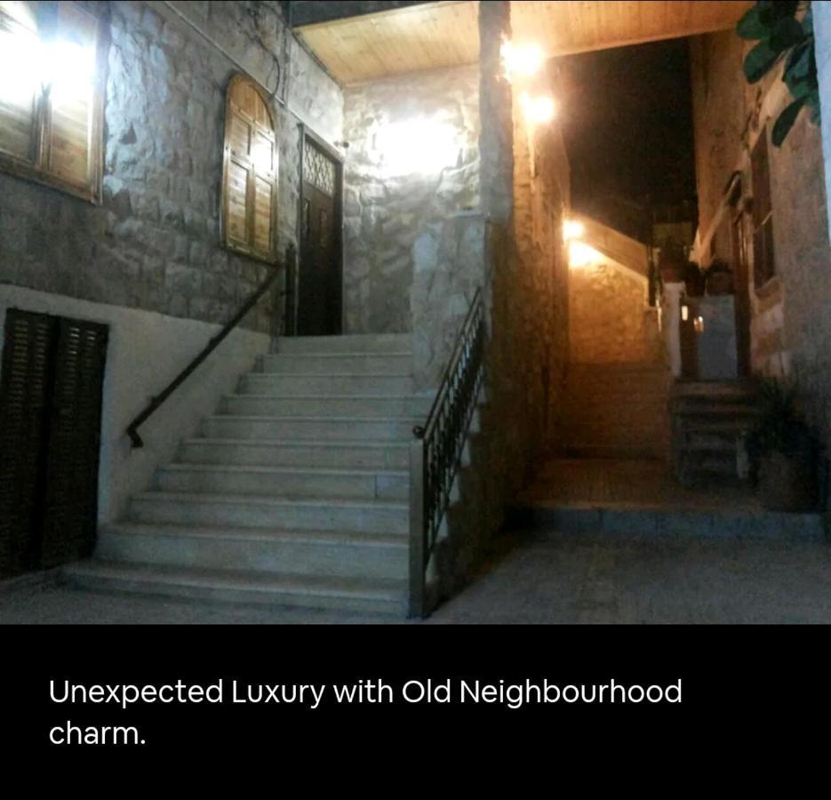 Khirfan Crown Houses -Downtown Amman Esterno foto